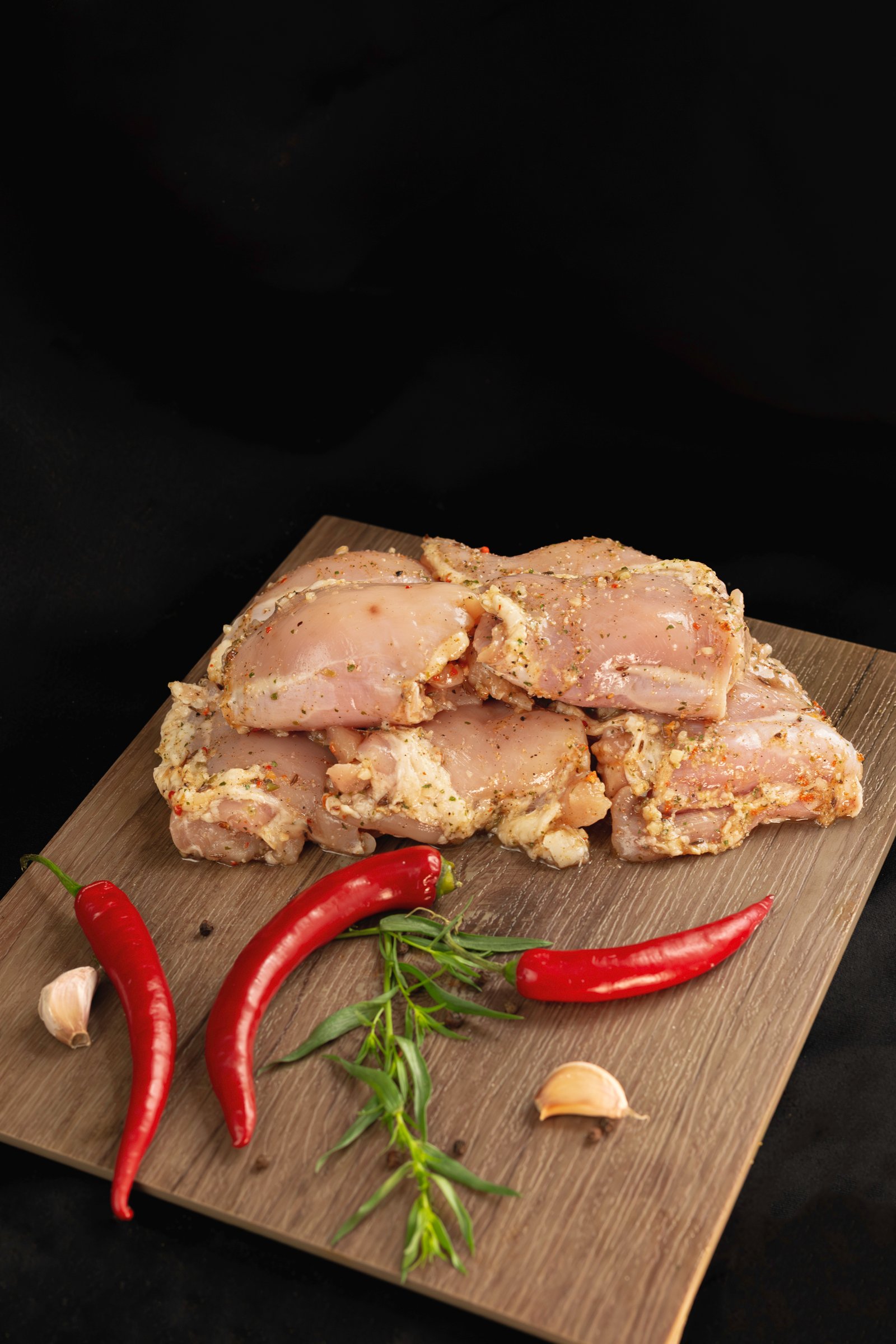 Broilerių šlaunelė be odos „Barbekiu“